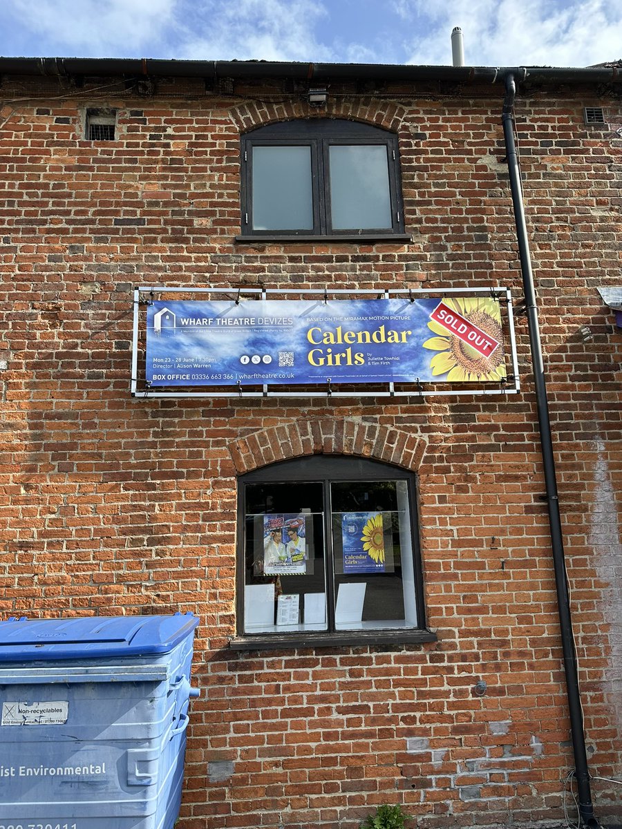 Always a nice sign to add to a banner, but with still 3 weeks to go, it’s extra special 😁🎭