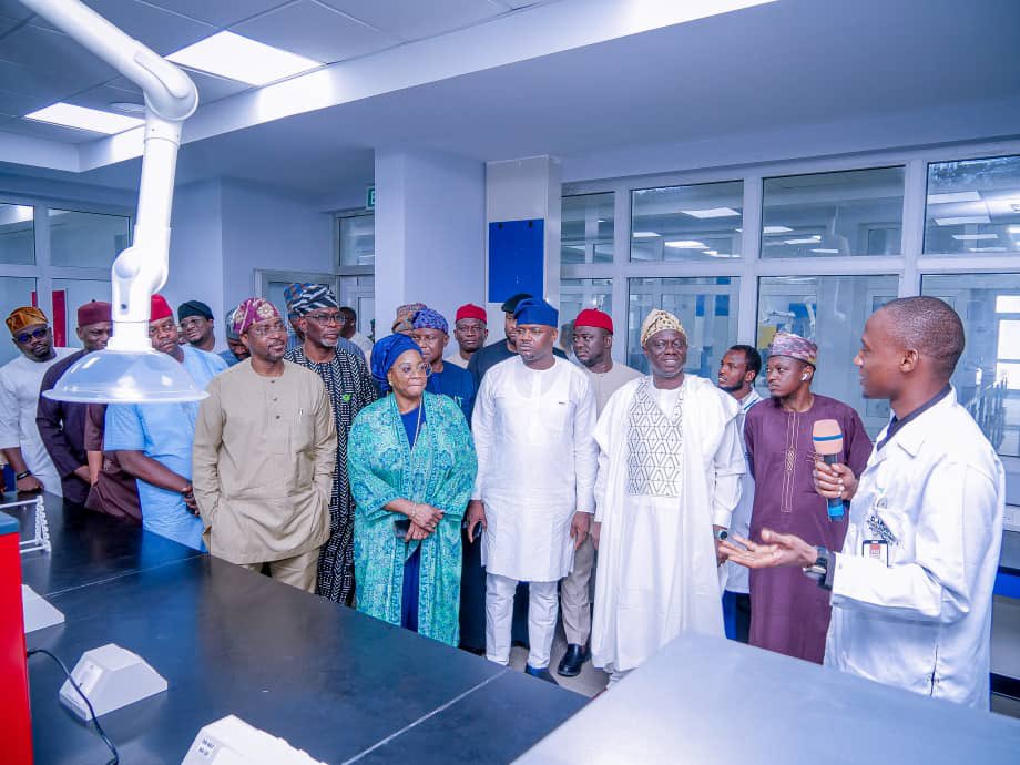 #Kikproject2025 #Legislativework

I am delighted to participate in the delegation organized for an oversight visit to the Lagos Free Zone, Dangote Refinery, and Lekki Deep Sea Port, conducted by the House Committee on Public Account. The purpose of the visit is to evaluate the
