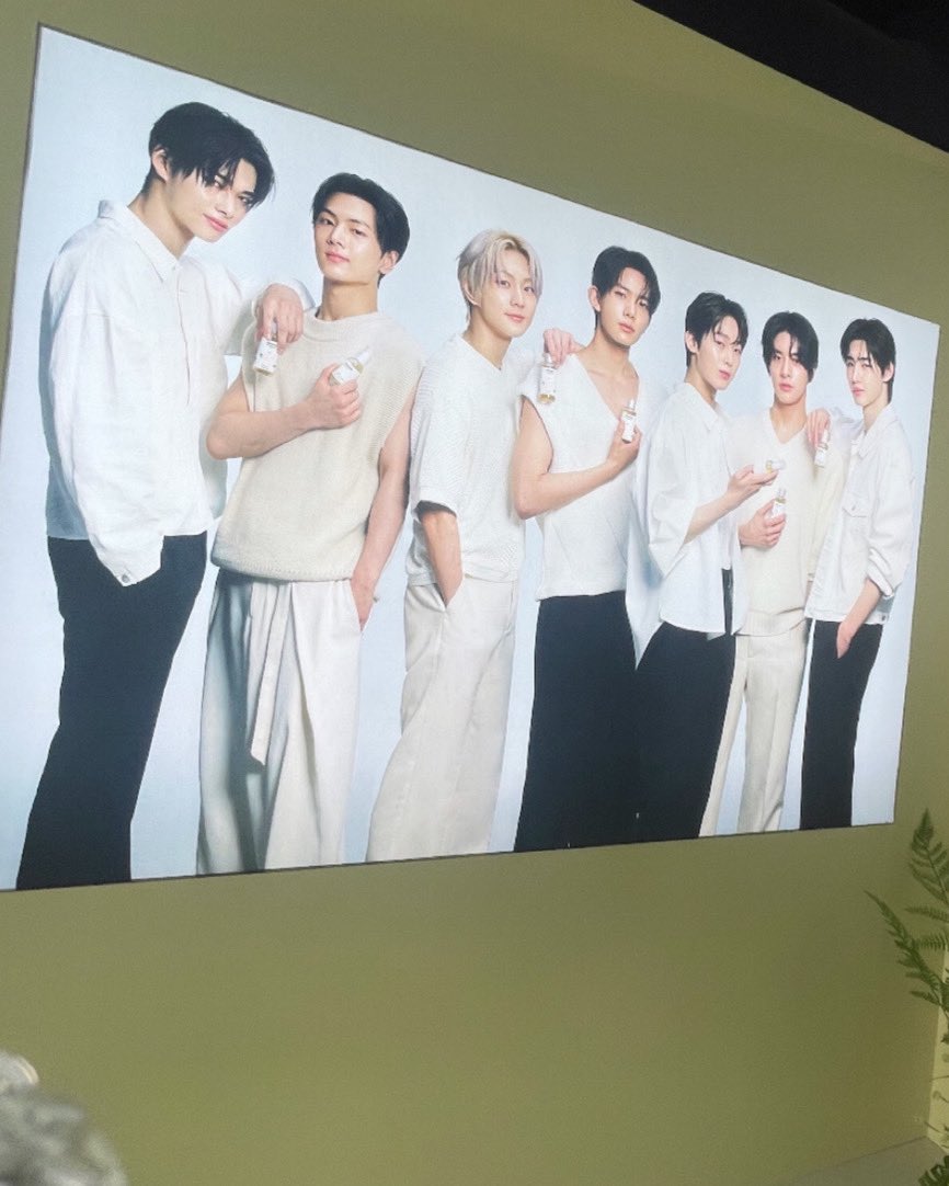hm_make's tweet photo. @mixsoon_japan mixsoon
東京タワーポップアップストア
会場:東京タワーホールA
今日の19時まで開催中のmixsoonポップアップストア💗
会場はENHYPEN様のパネルが沢山✨
mixsoon様にご招待していただきました！mixsoon様ありがとうございました🙇‍♀️🙇‍♀️
#PR #mixsoon #ミクスン https://t.co/HQEP0XGRed