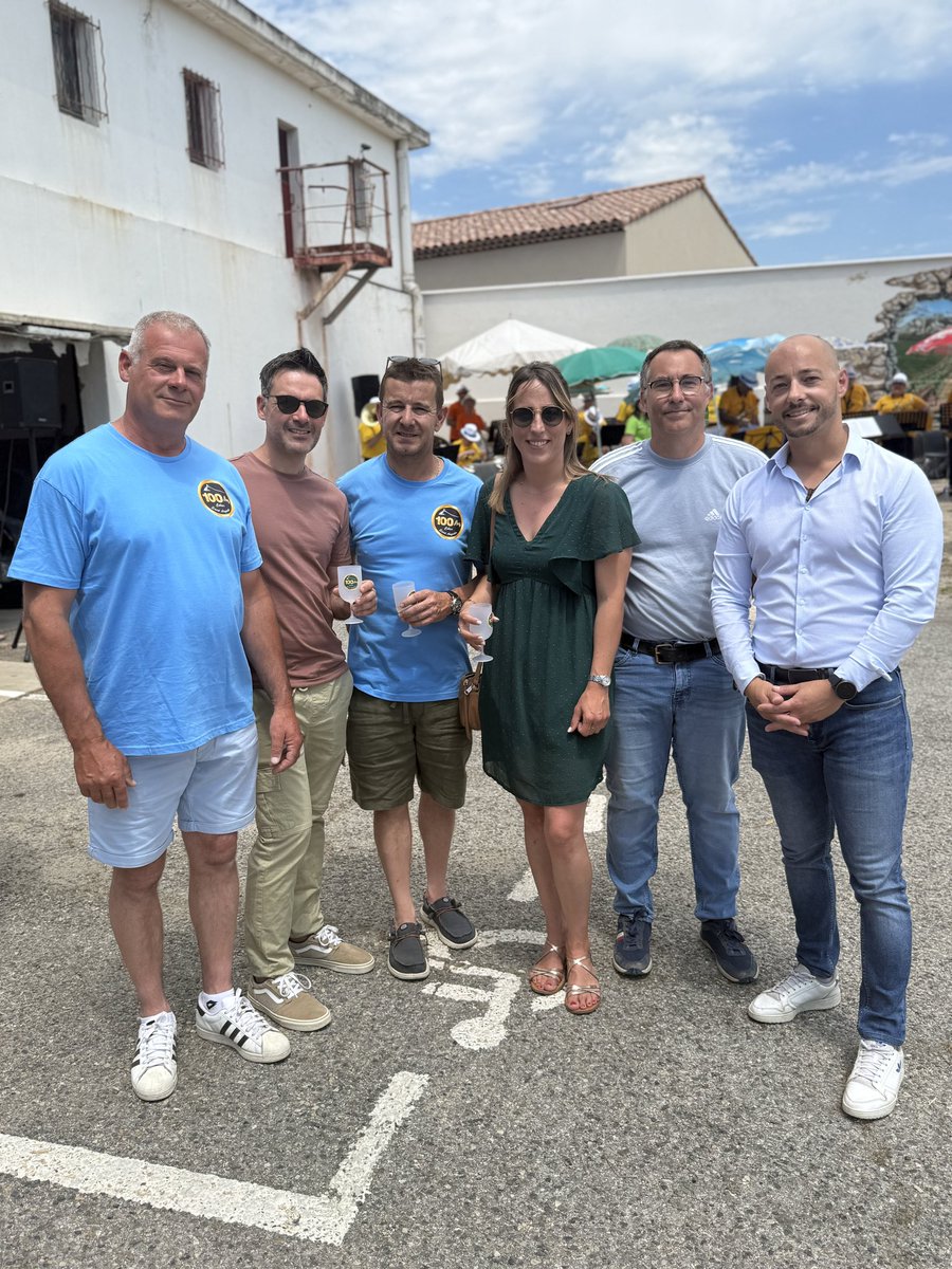 BaubryR's tweet photo. 🍇 Un super moment au #Cellier Saint Augustin pour fêter un siècle de tradition viticole et de passion du terroir.

Bravo à toute l’équipe pour cette belle journée conviviale autour des vins de notre commune. 

100 ans, ça se fête! #Circo1315 #Sénas https://t.co/Ccjb0aDwAO