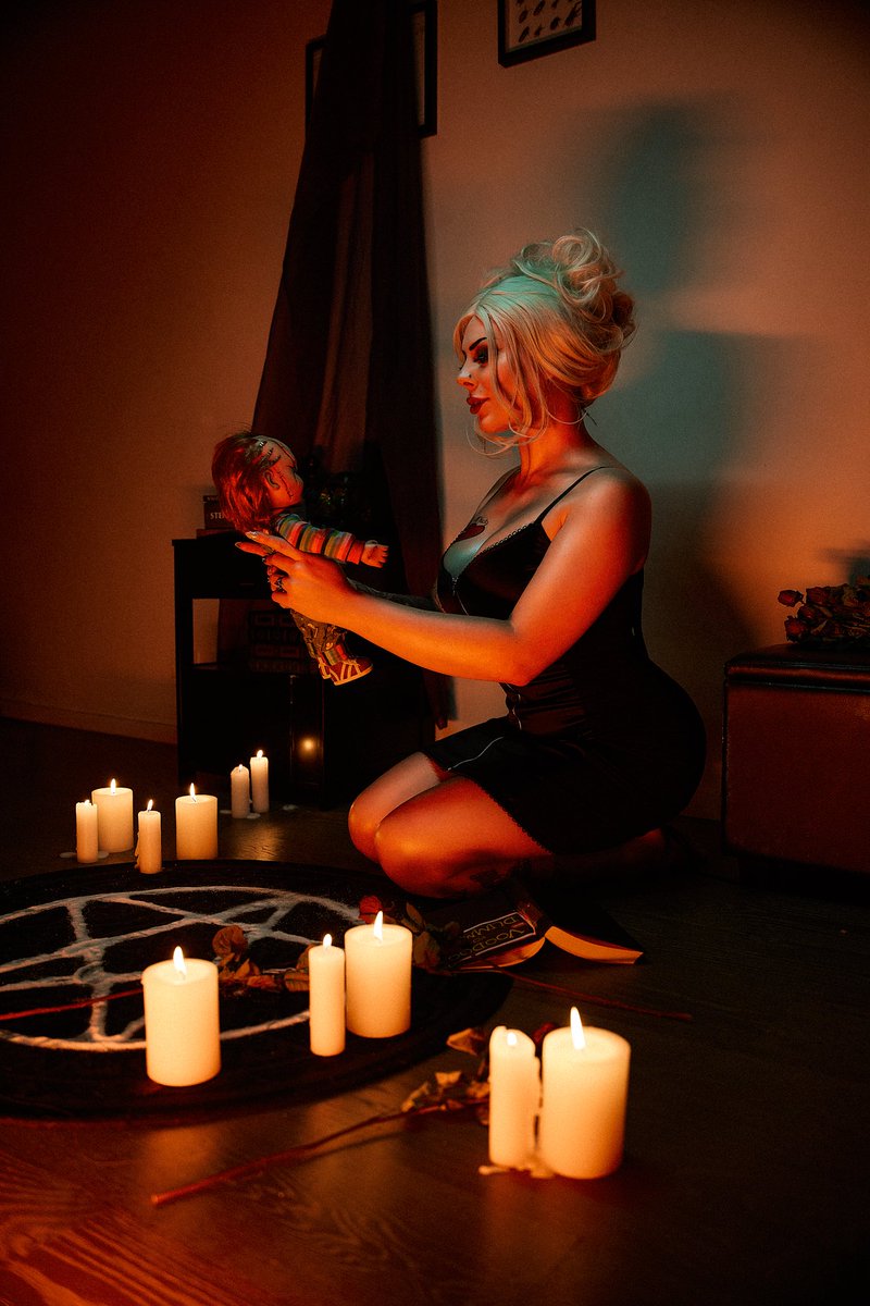 Sorry. I’m not into short guys…
#altbaddie #alt #emogirl #goth