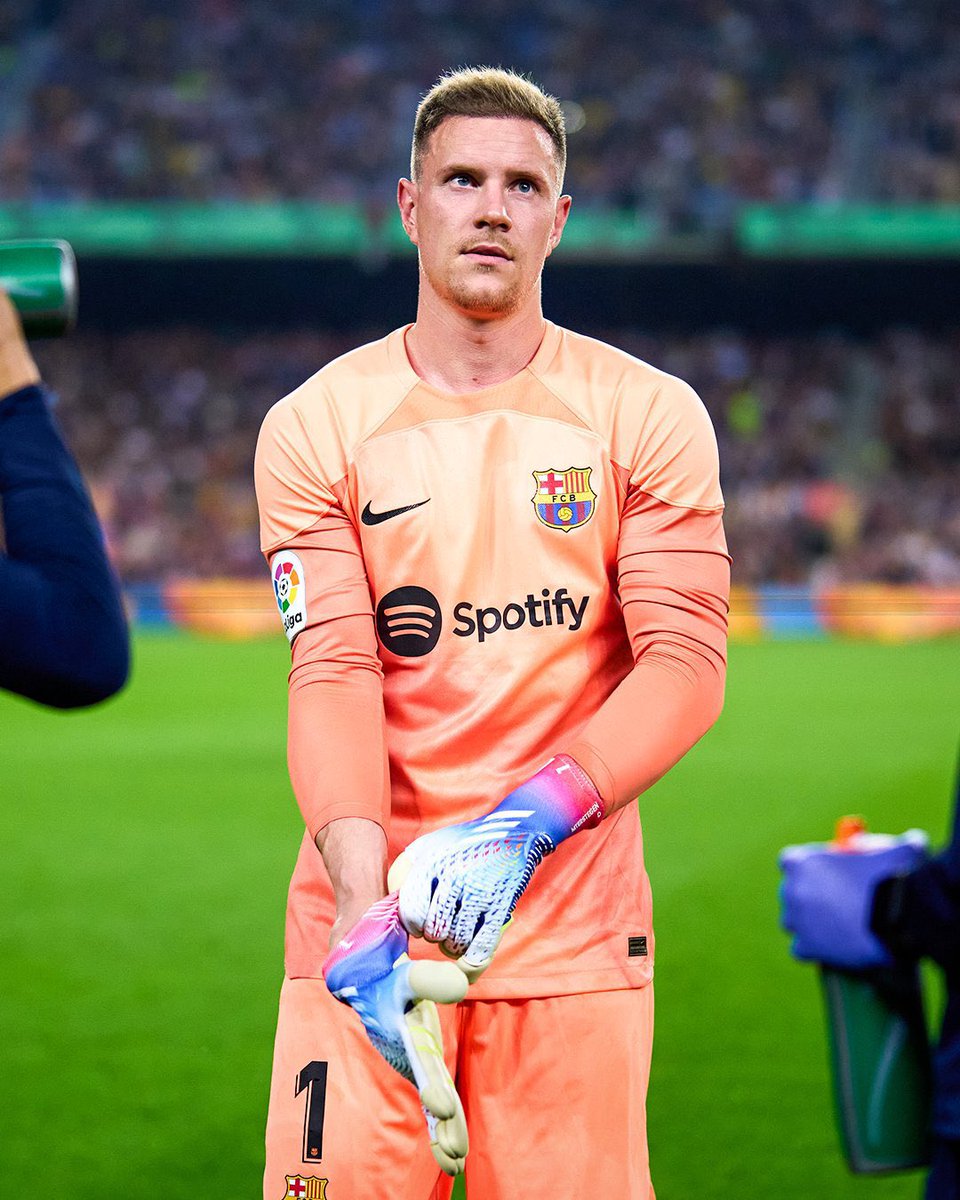 🚨🚨🌕| MAJOR BREAKING: The sources close to Hansi Flick confirm that Flick plans to give the STARTING position to Joan Garcia.

They believe that if Ter Stegen wants to play as a starter, he would be better off looking for ANOTHER TEAM.

[<a href="/mundodeportivo/">Mundo Deportivo</a>]