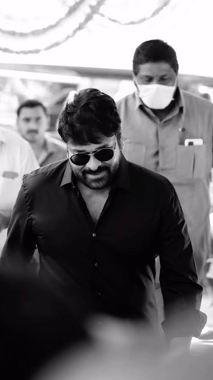 Chiruholic (@chiruholicc) on Twitter photo Ever Charming MEGASTAR #Chiranjeevi 💖
Boss <a href="/KChiruTweets/">Chiranjeevi Konidela</a> #Vishwambhara
#MegastarChiranjeevi Ever Charming MEGASTAR #Chiranjeevi 💖
Boss <a href="/KChiruTweets/">Chiranjeevi Konidela</a> #Vishwambhara
#MegastarChiranjeevi