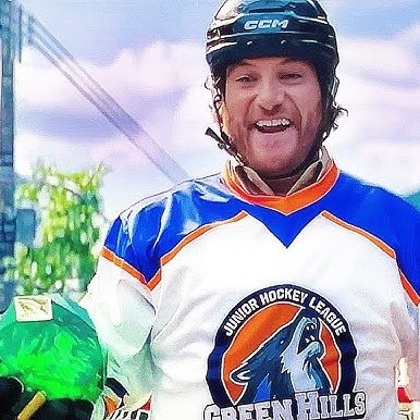 Made Wade Whipple the Keeper of the Master Emerald instead of that bum Knuckles 🥱