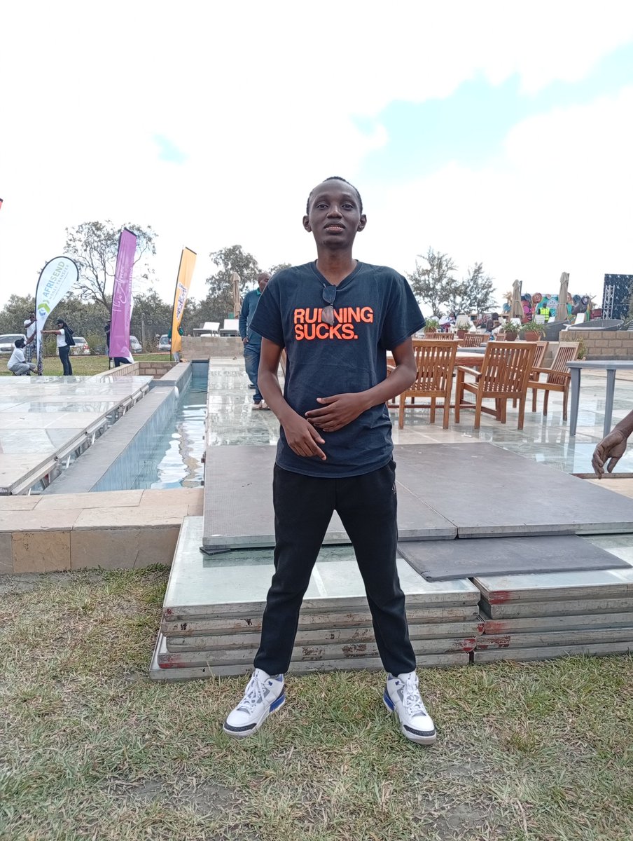 Hata mkitukazia kuenda Arusha hii weekend suluhu tunayo 😎

<a href="/kmainaj/">k@monjo</a> uko wapi?