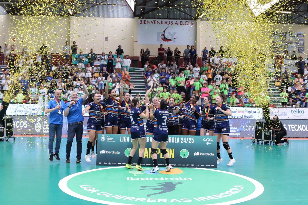Comité Olímpico Español (@coe_es) on Twitter photo 🙌𝗛𝗔𝗡 𝗟𝗢𝗚𝗥𝗔𝗗𝗢 𝗘𝗟 𝗧𝗥𝗜𝗣𝗟𝗘𝗧𝗘 🏆
☺️ <a href="/BalonmaBeraBera/">super amara Bera Bera</a> se proclama campeón de la Liga Guerreras <a href="/IberdrolaDHF/">Liga Guerreras Iberdrola</a> y cierra una temporada de ensueño.
👏 ¡Bravo!
🤾♀️ <a href="/RFEBalonmano/">RFEBalonmano</a> 🙌𝗛𝗔𝗡 𝗟𝗢𝗚𝗥𝗔𝗗𝗢 𝗘𝗟 𝗧𝗥𝗜𝗣𝗟𝗘𝗧𝗘 🏆
☺️ <a href="/BalonmaBeraBera/">super amara Bera Bera</a> se proclama campeón de la Liga Guerreras <a href="/IberdrolaDHF/">Liga Guerreras Iberdrola</a> y cierra una temporada de ensueño.
👏 ¡Bravo!
🤾♀️ <a href="/RFEBalonmano/">RFEBalonmano</a>