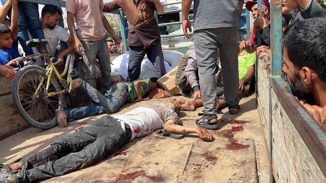 Palestinians ordered to go to the #GazaDeathCamps for aid [aka the US Gaza Humanitarian Foundation] &amp; were instantly fired on: 30 killed
