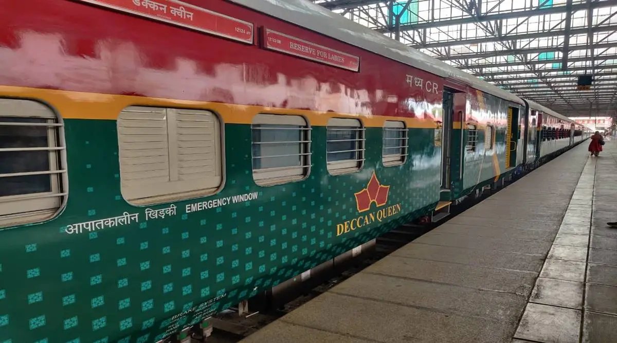 srvithal388's tweet photo. ЁЯЪВ She whistles through the Sahyadri's, draped in royal elegance ...
The Deccan Queen тАФ not just a train, but a memory in motion.
From 1930 to today, she still rules the rails with grace.
Happy Birthday, Queen of the Deccan! ЁЯТЩЁЯСС
#1stJune
#DeccanQueen #PunePride https://t.co/A9sI4dxmLX