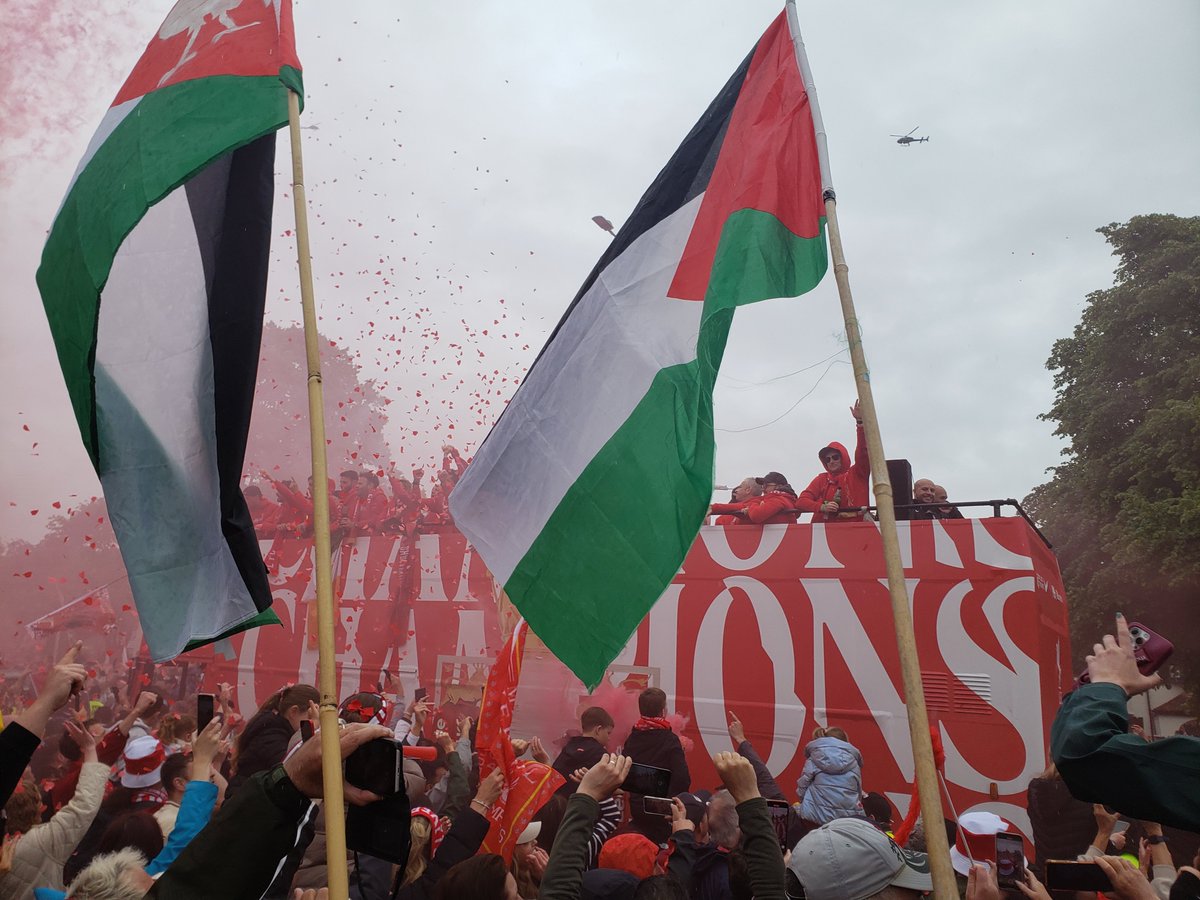 Terror on Liverpool Streets as Palestine Supporters Hijack Team Bus. A blog
tayoaluko.blogspot.com/2025/05/terror…