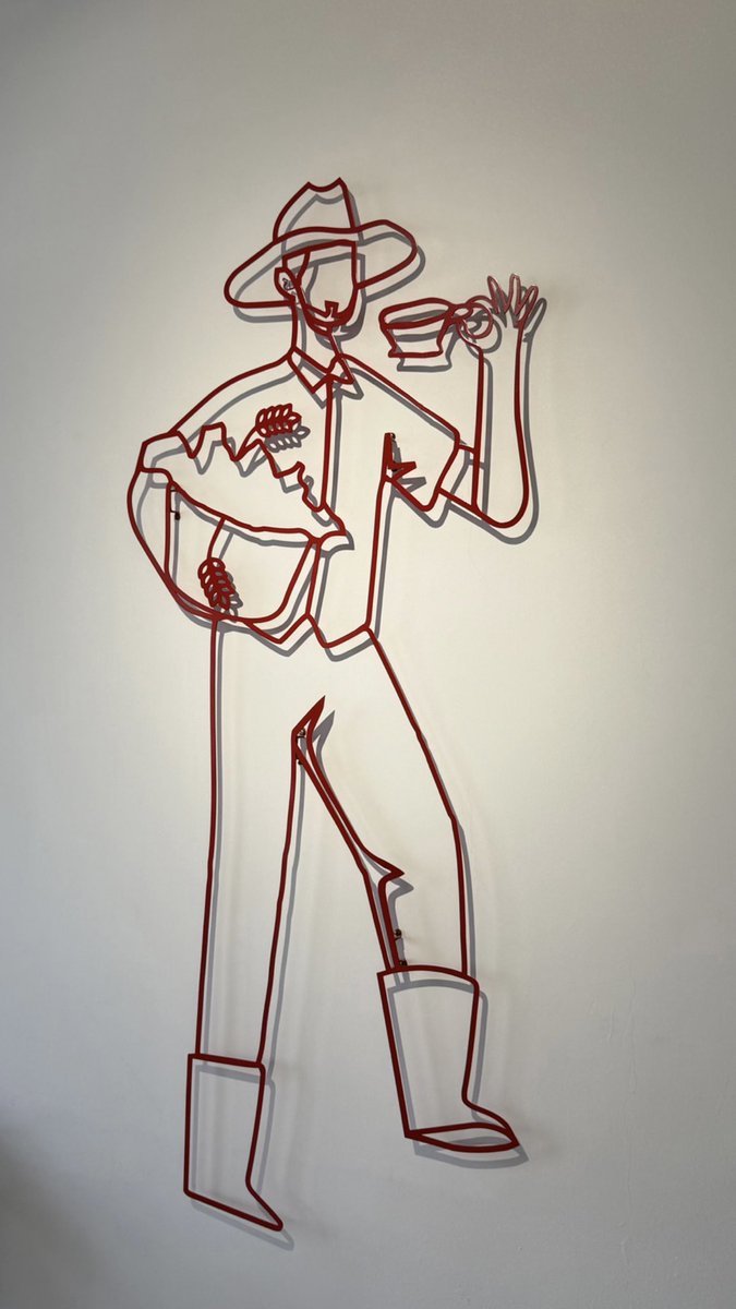 أنت أجملهم في قلبي قبل عيني 🤎'،