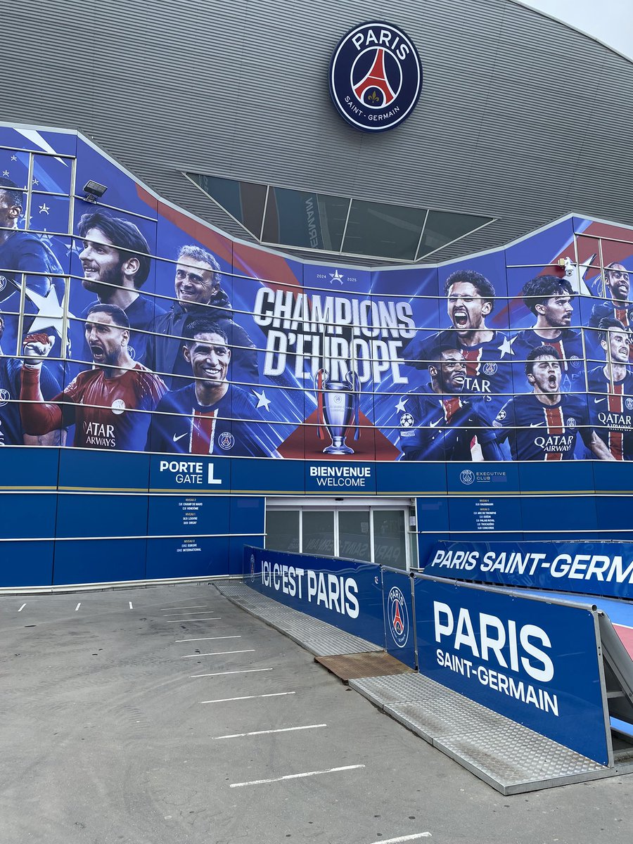 TheFLTawa's tweet photo. Championnnnns https://t.co/6dP811w9HM