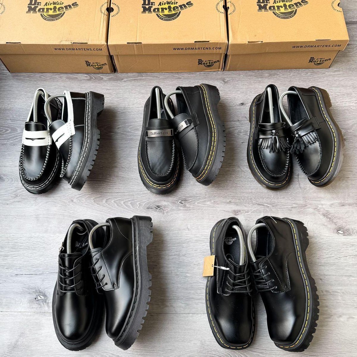 kicks_storeNG's tweet photo. Giving out a pair from these 

Follow me and @KicksStoreNG

Like and RT

Comment your size 

⏰ 24 hours 

Goodluck https://t.co/VMGiMBZUUw