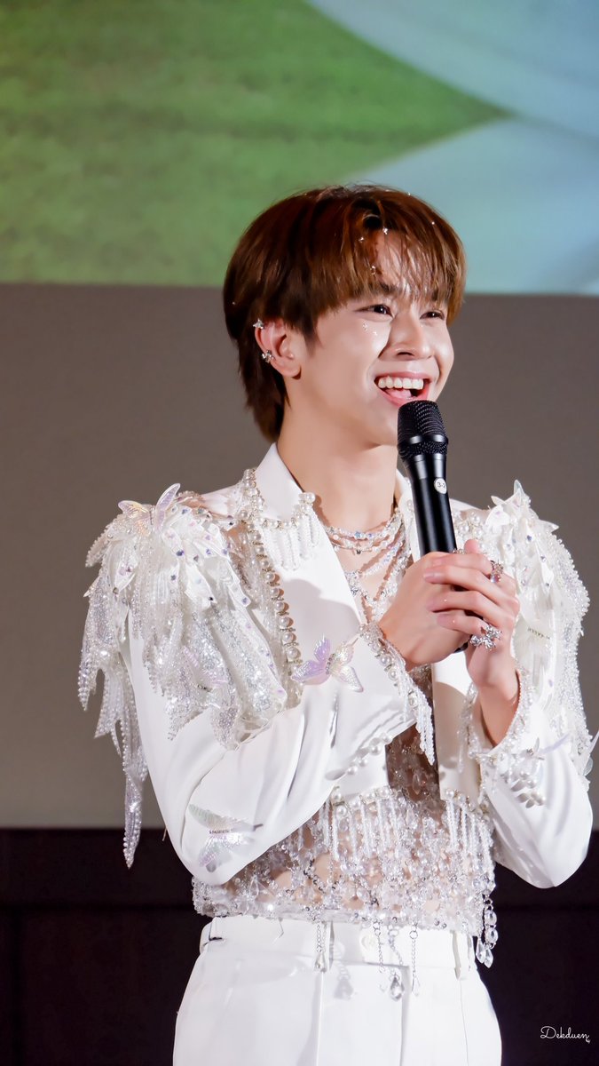 Dekduen_CS's tweet photo. รอยยิ้มที่สวยที่สุด ✨

#FlukeBloomingverse
#29thHBDFlukeNatouch
#เจ้าแก้มก้อน #fluke_natouch
#29thFlukeBirthdayParty https://t.co/4SUcCPIX4j