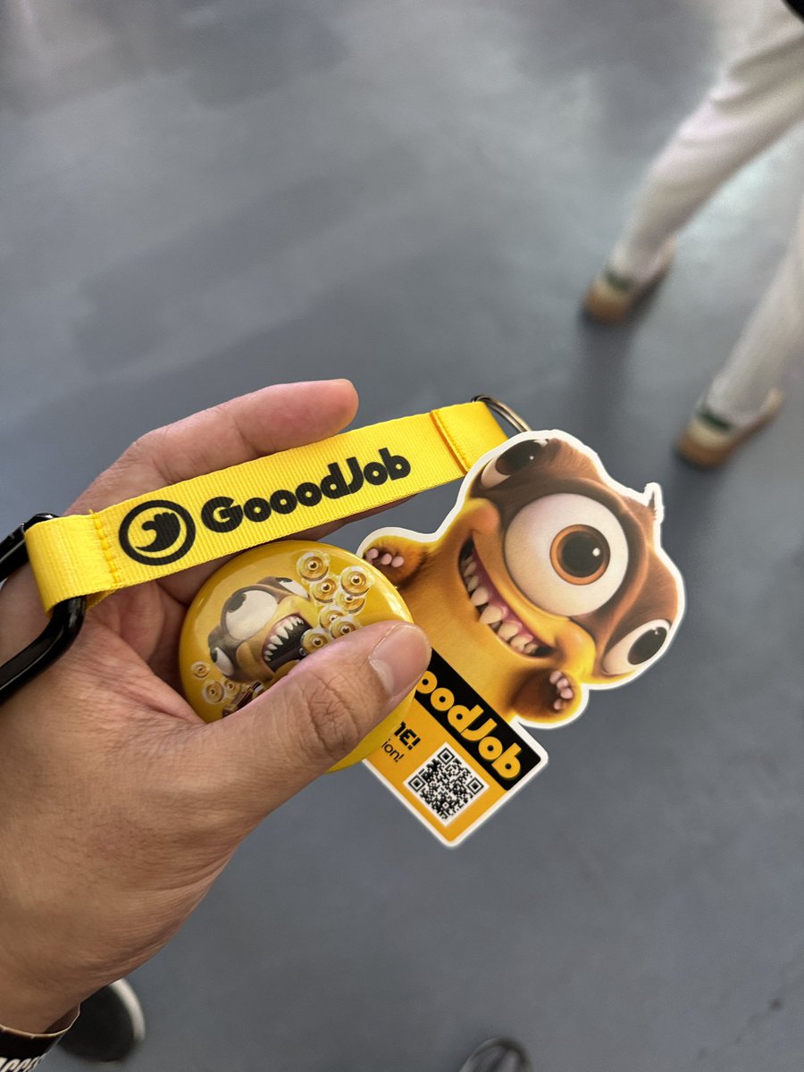 cryptropagg's tweet photo. Found this Tap2Earn Game @Gooodjob_io at the @cryptobilisph Bitcoin Pizza Day 2025. Got some awesome merch and their game character is cute! #cryptropa #BitcoinPizzaDay https://t.co/Ymgisrwzmf