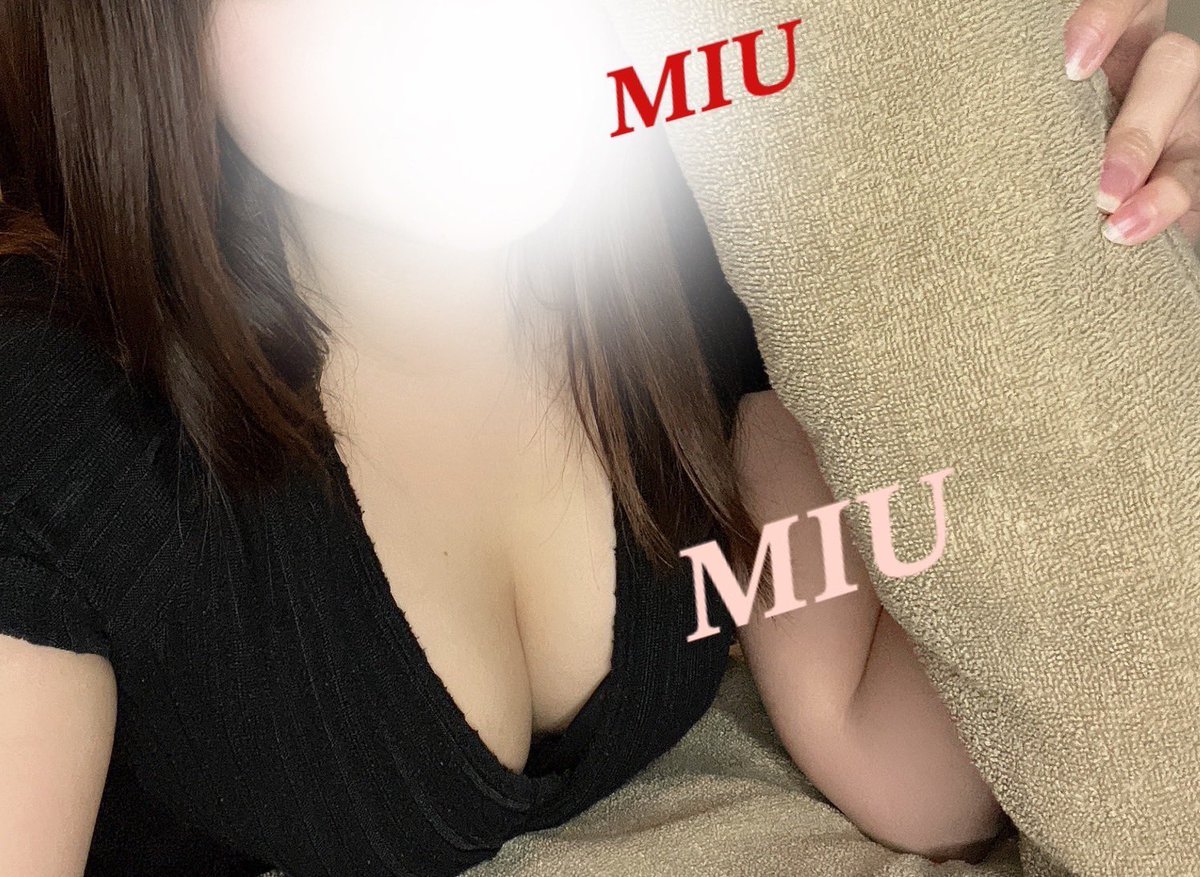 出勤してるよーっ！

昨日は本指名様と初めましてのお兄さまと
たくさんのご予約
ありがとうございました♡
今日はどんな出会いがあるかな？ドキドキ

本日は17:00-02:00まで受付中です⚐ﾞ