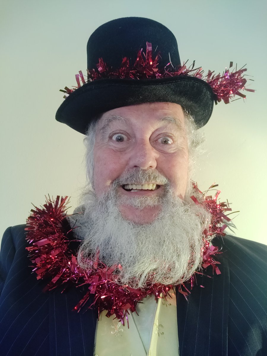 gerryccarroll's tweet image. It's my last telling of A Christmas Carol today at 1 pm at the Temple Bar Brighton. Come and have an early Christmas! #SundayFringe