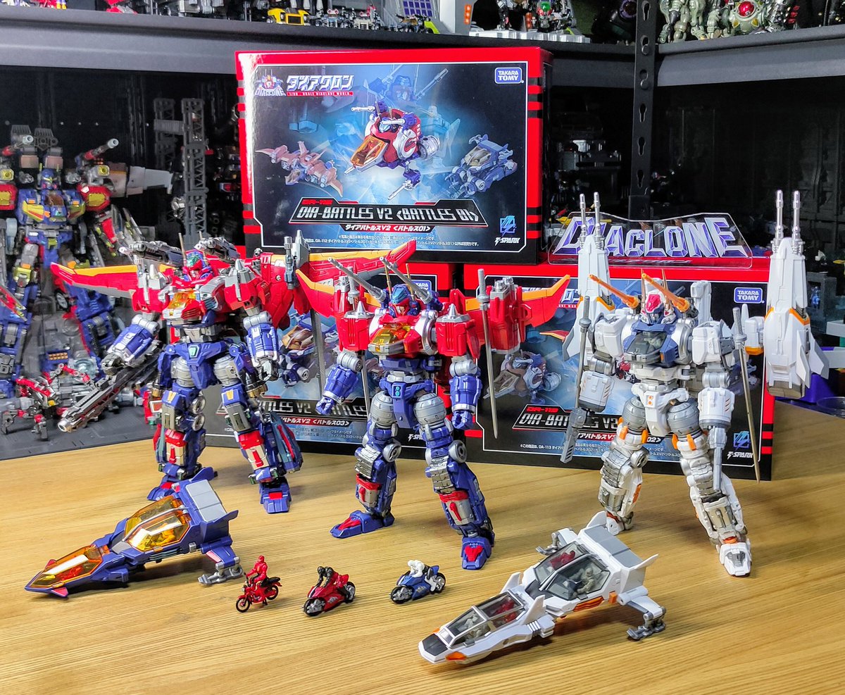 vlnwXs8o2jaHSa2's tweet image. ダイアバトルスV2到着！！
これで我が部隊はV2、X1、宇宙機動と3機揃いました🌟
こうなってくると黒が欲しいな
#ダイアクロン