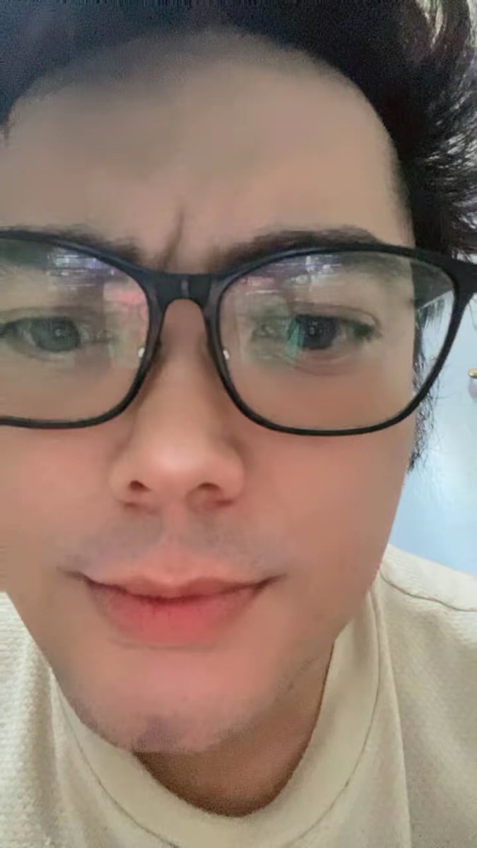 adrian_sedai's tweet photo. Happy Pride mga bading. 🏳️‍🌈 https://t.co/NVDZqm46Fr