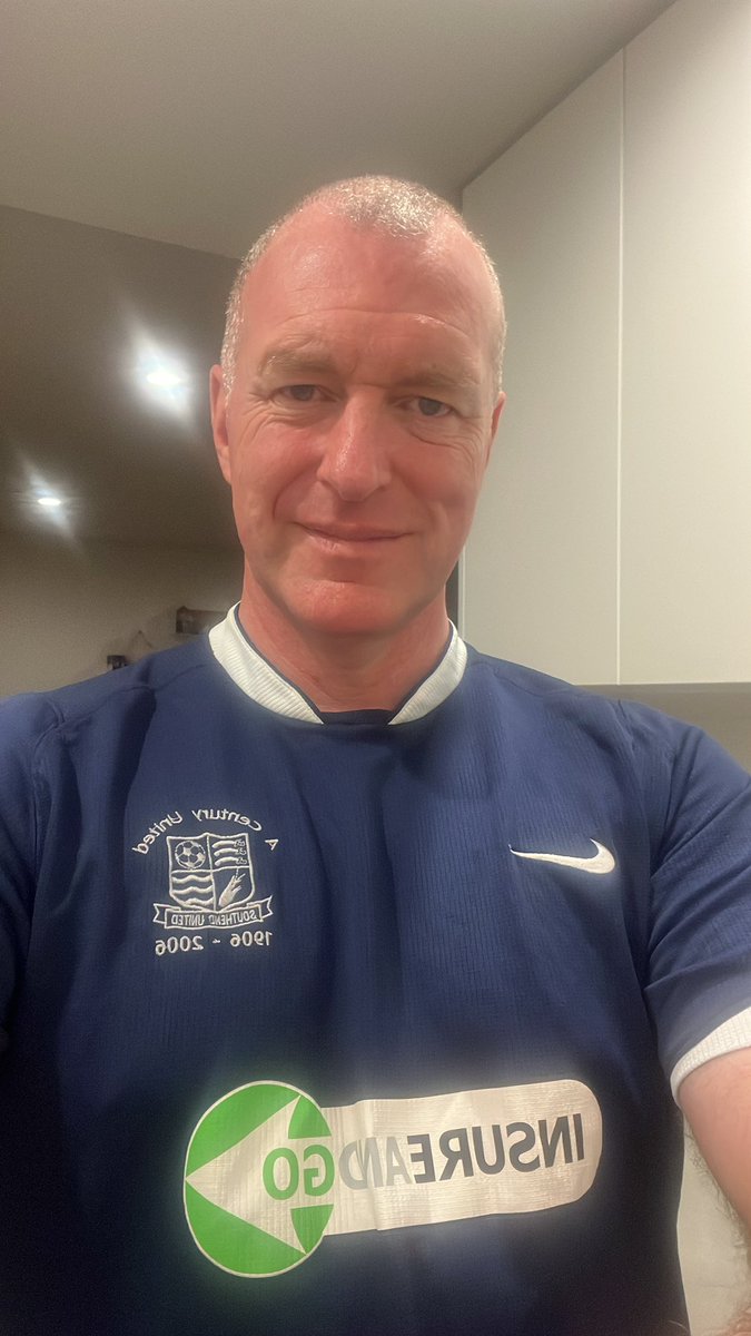Spencer Prior (@manlyspenny) on Twitter photo Have a great day <a href="/SUFCRootsHall/">Southend United FC</a> fans…..wherever you are.
Dug this out from 2005
Will be watching from Sydney Have a great day <a href="/SUFCRootsHall/">Southend United FC</a> fans…..wherever you are.
Dug this out from 2005
Will be watching from Sydney