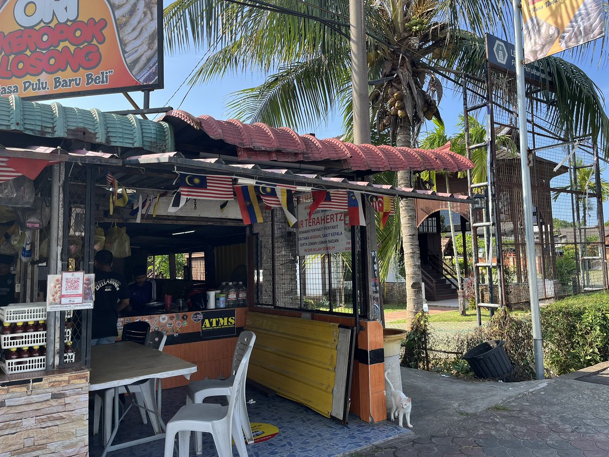 SOS ‼️‼️

KORANG AREA KUALA TERENGGANU, ada yg boleh tolong takk 😭😭😭🙏🏻 kos vet insyaAllah saya boleh tolong 🥺 pls pls anyoneeeeee dm mee