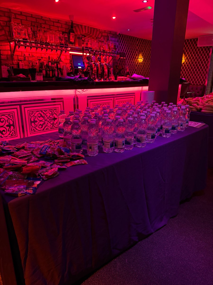 CF Ireland (@cf_ireland) on Twitter photo Weβre all set at <a href="/No58HarcourtSt/">The Black Door</a> to welcome our amazing #OneIn1000 Team! π
Before the Vhi Womenβs Mini Marathon, swing by for your:
β
Bag drop
β
Snacks & drinks
β
Warm-up with Sylvia Yoga
β
A quick team photo!
Letβs do this! πͺ
#OneIn10002025 #CFIreland #VhiWMM Weβre all set at <a href="/No58HarcourtSt/">The Black Door</a> to welcome our amazing #OneIn1000 Team! π
Before the Vhi Womenβs Mini Marathon, swing by for your:
β
Bag drop
β
Snacks & drinks
β
Warm-up with Sylvia Yoga
β
A quick team photo!
Letβs do this! πͺ
#OneIn10002025 #CFIreland #VhiWMM