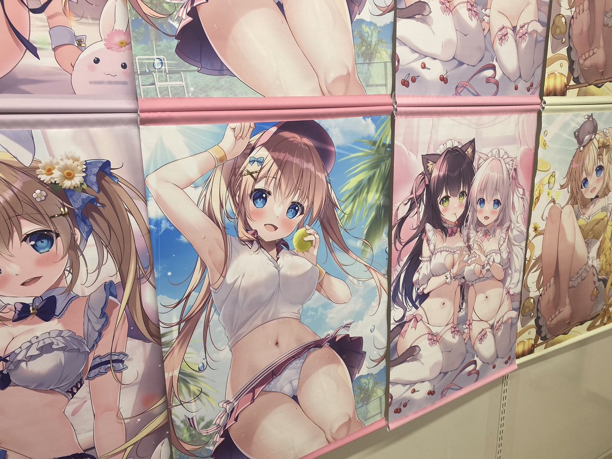 【営業時間のお知らせ】

＞　　　活動25周年記念　　＜
＞みけおうONLYPOPUPSHOP＜

📅5/31～6/8
🕰12:00～20:30

タペストリー（一般向け・成年向け）
アクリルキーホルダー
アクリルスタンド
などなど！

閉店まであと1時間！

ご来店お待ちしております！