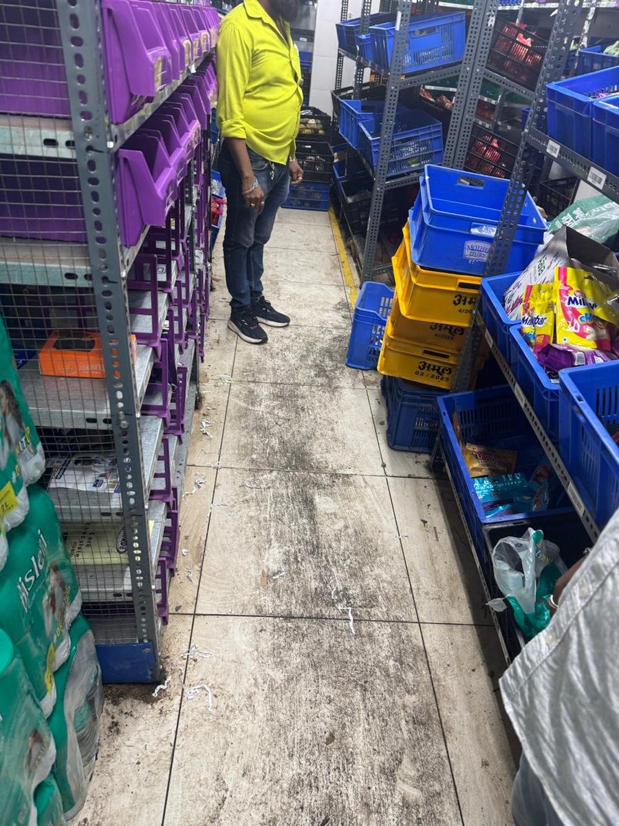 #Zepto’s Food Business Licence in #Dharavi, Mumbai, suspended by #MaharashtraFDA on serious non-compliance with the Food Safety and Standards Act, 2006

Maharashtra FDA conducted an inspection at the premises of Kiranakart Tech (Zepto) in Dharavi, Mumbai