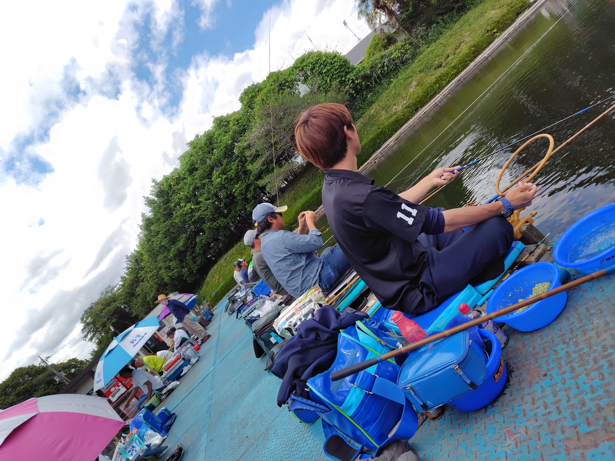 2025年6月1日(日曜日)
三和新池
オープン〜ラスト
12尺　メーター　両🍡
11時20分迄　18枚
11時40分〜
12尺　チョーチン　両🍡
10枚

仲間3人とゆうき君、へら太郎さん、たけぽん、たかや君と並びで楽しみました😁
皆さんお疲れ様でした🎣