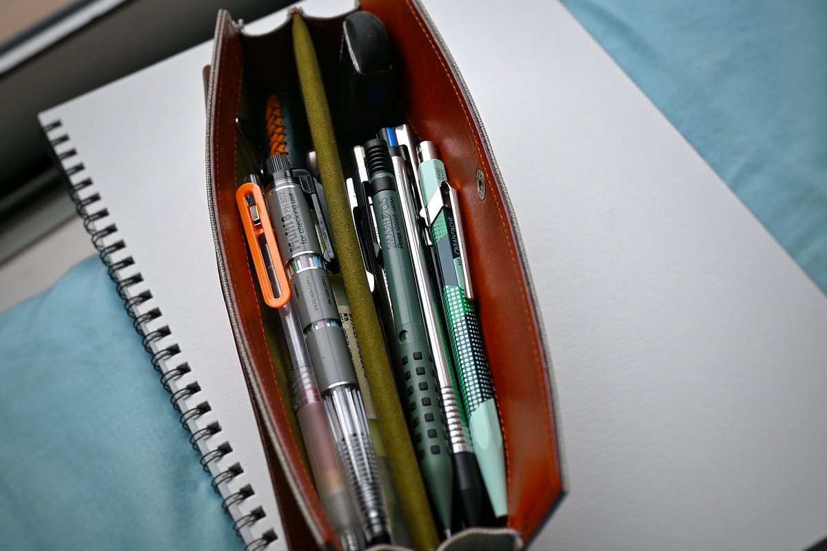 #筆箱紹介 
ツルボ愛用してます