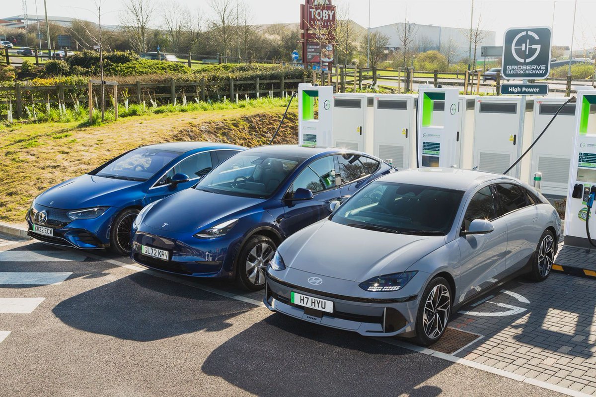 autocar's tweet photo. EV chargers no longer require planning permission to be installed https://t.co/PFXZCT3MIk https://t.co/wcY9acPQf6