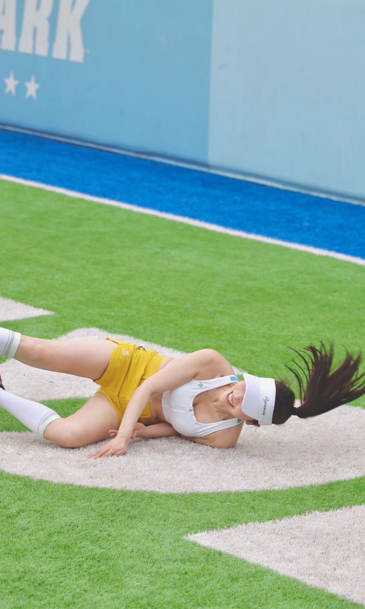 #筋トレ女子
転倒www