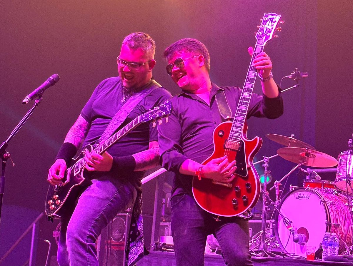 TomGirard's tweet photo. An exceptionally fun night at @BeauSejourGSY for Let There Be Rock 3 with @FlashMobJsy, Back In Vraic and Queen Sensation - great stuff!
#music #livemusic #tributeband #tributebands #queen #acdc #guernsey https://t.co/ZMZLVycBKU