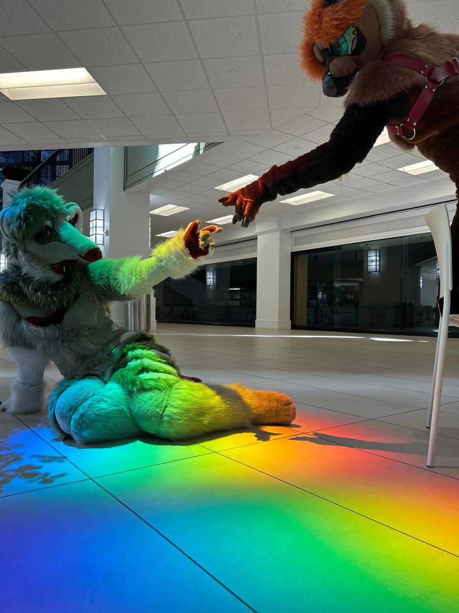 BE WHO YOU ARRRRE FOR YOUR PRIIIIIIIIIDE !!! 🌈 HAPPY PRIDE MONTH