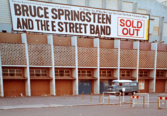 Boss fan 1979 🇬🇧 tweet media