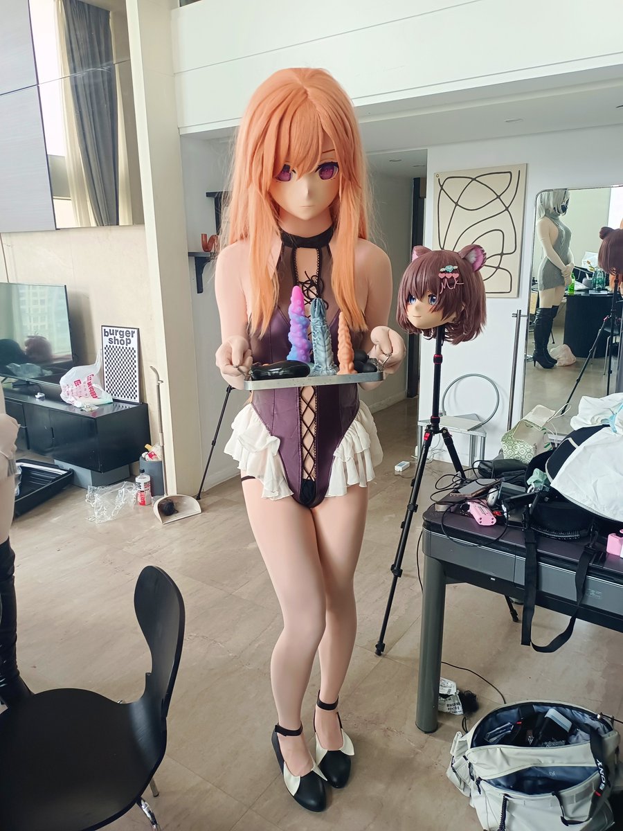 指挥官要给我上什么炮弹呢，通常弹，高爆弹还是穿甲弹
#kigurumi #碧蓝航线 
#幻龙