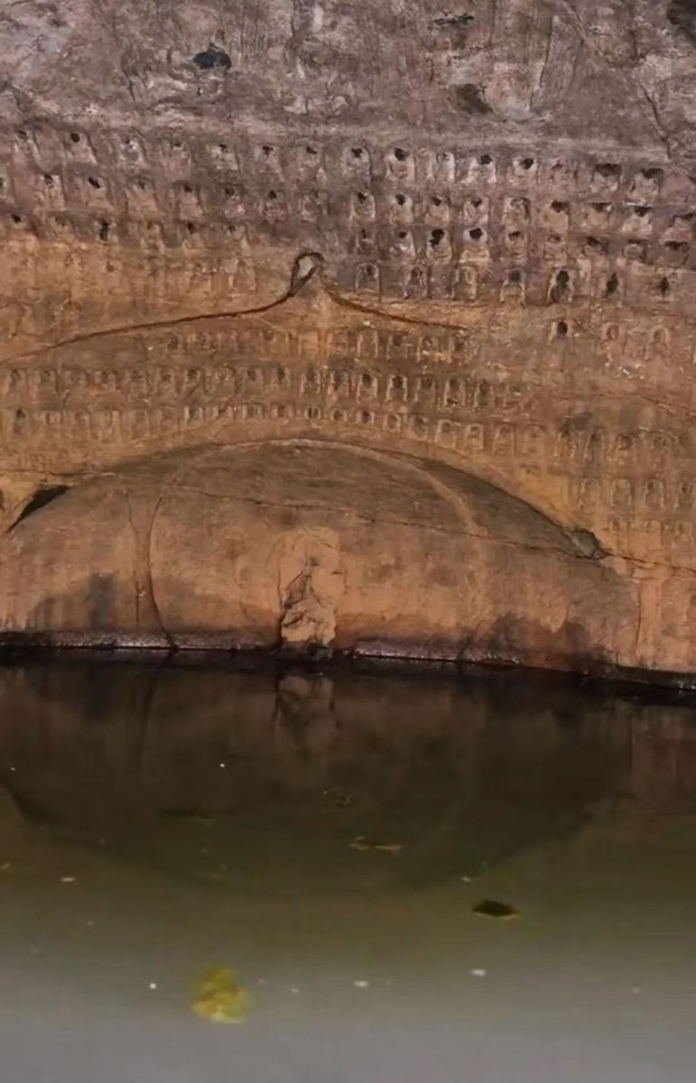 Visit_Henan's tweet photo. In recent days, ancient buddhist #grottoes have emerged in Hebi city, #Henan province as  the water level of Duofeng reservoir dropped, revealing 1,043 buddhist stone carvings dating back to the Eastern Wei Dynasty (534–550 CE). https://t.co/qooYbPCs4h
