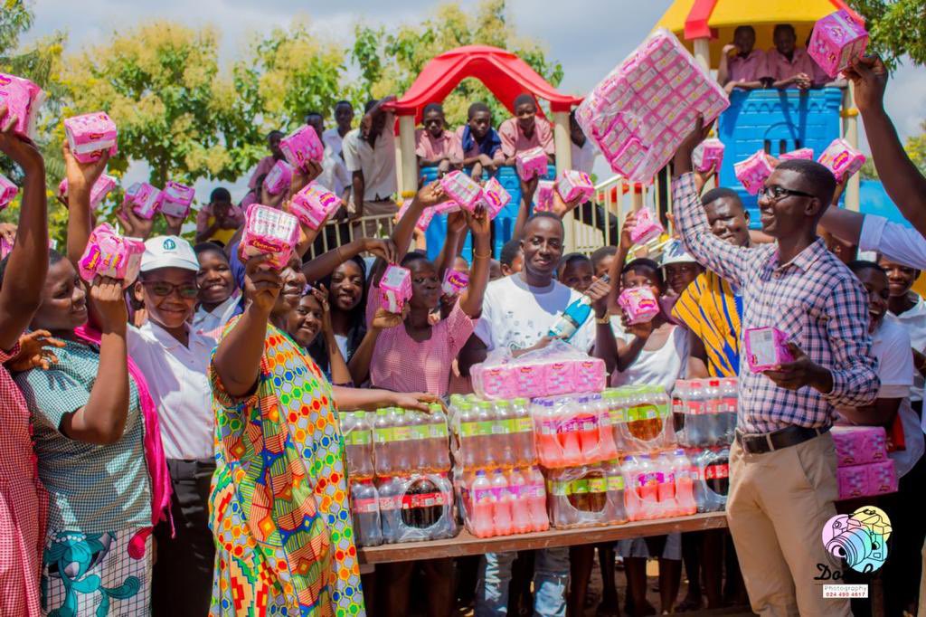 Philfoundation_'s tweet photo. “Periods don’t stop , and neither do we !
Phil Foundation is committed to providing essential support to vulnerable communities.
Our donation of SANITARY PADS to the school for the deaf @ Pong-Tamale is a small step towards a bigger goal: Creating sustainable homes and healthcare https://t.co/8yGeHLJABo