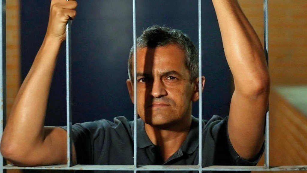 Gente de Andalucía (@genteandalucia) on Twitter photo 'Presos andaluces en cárceles extranjeras' con <a href="/RarrochaR/">Roberto Arrocha</a> 🧐
Hoy nos cuenta la historia de Juan José, el hermano coraje 💪
🗣️<a href="/PepeDaRosa1/">Pepe Da-Rosa</a> <a href="/AnaCarvajalMore/">Ana Carvajal Moreno</a> en <a href="/CanalSurRadio/">Canal Sur Radio</a> <a href="/RAInformacion/">Radio Andalucía Información</a> 📻
Escúchalo aquí 👇
👉 canalsur.es/multimedia.htm… 👈 'Presos andaluces en cárceles extranjeras' con <a href="/RarrochaR/">Roberto Arrocha</a> 🧐
Hoy nos cuenta la historia de Juan José, el hermano coraje 💪
🗣️<a href="/PepeDaRosa1/">Pepe Da-Rosa</a> <a href="/AnaCarvajalMore/">Ana Carvajal Moreno</a> en <a href="/CanalSurRadio/">Canal Sur Radio</a> <a href="/RAInformacion/">Radio Andalucía Información</a> 📻
Escúchalo aquí 👇
👉 canalsur.es/multimedia.htm… 👈