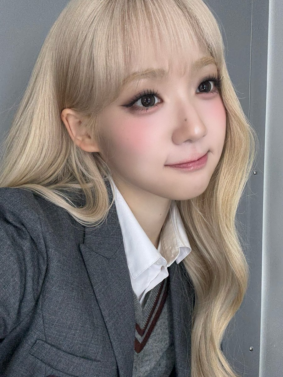 tidalWAVSSS's tweet photo. @triplescosmos 250601 #Seoyeon in fromm 🐶💌

— Seoyeon wraps up 'Are You Alive?' promotions by expressing her gratitude to WAVs

#서연 #윤서연 #트리플에스 #triples @triplescosmos https://t.co/6eJYf95hAw