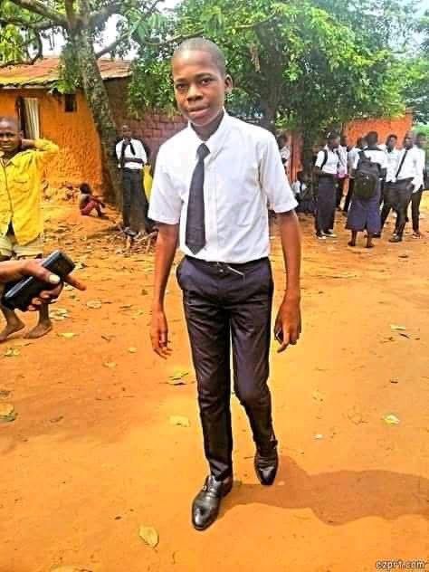 JustinKadima7's tweet photo. Chers finalistes de la RDC et jeunes de Mbujimayi, en ce 2 juin 2025, entrez en salle d’examen avec confiance, clarté et détermination, car tout votre travail vous y a préparés et votre réussite honorera votre ville et votre pays.

Bonne chance ❤️ https://t.co/c7RrYuSNx1