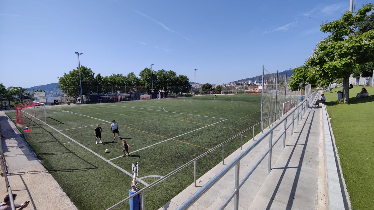 Tot a punt al Camp Municipal de Canyelles <a href="/CECanyelles/">CE Canyelles</a> - <a href="/cfmartorelles/">CF Martorelles</a> amb la veu d' <a href="/ericballe00/">Eric Ballester Navarro</a>
📻 #89.1FM