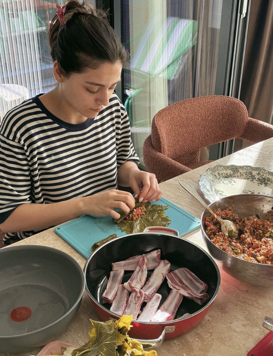 10 parmağında 10 marifet 💫
Sıla Türkoğlu.