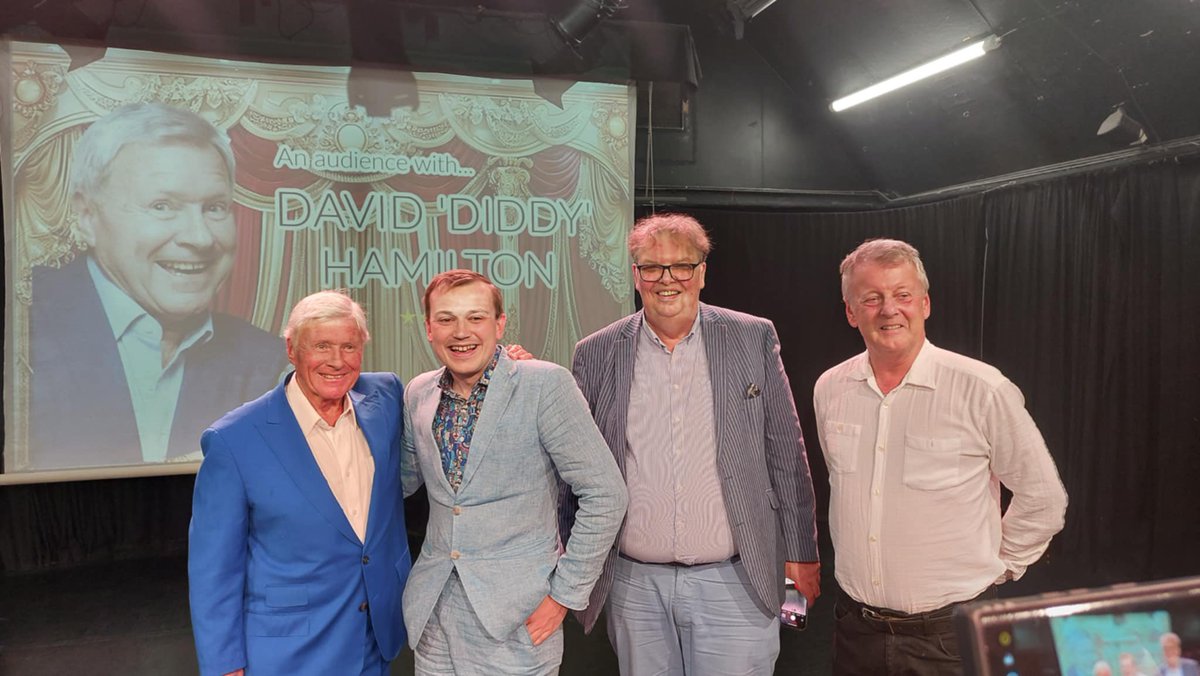 It always a joy to see the legend David Hamilton in action and last night it was an absolute privilege to see him in Christchurch for "An Audience with.."

He had so much energy and some amazing stories and it was a wonderful evening.😊📺📻

PS Thanks Noel Tyrell for the pic!📷