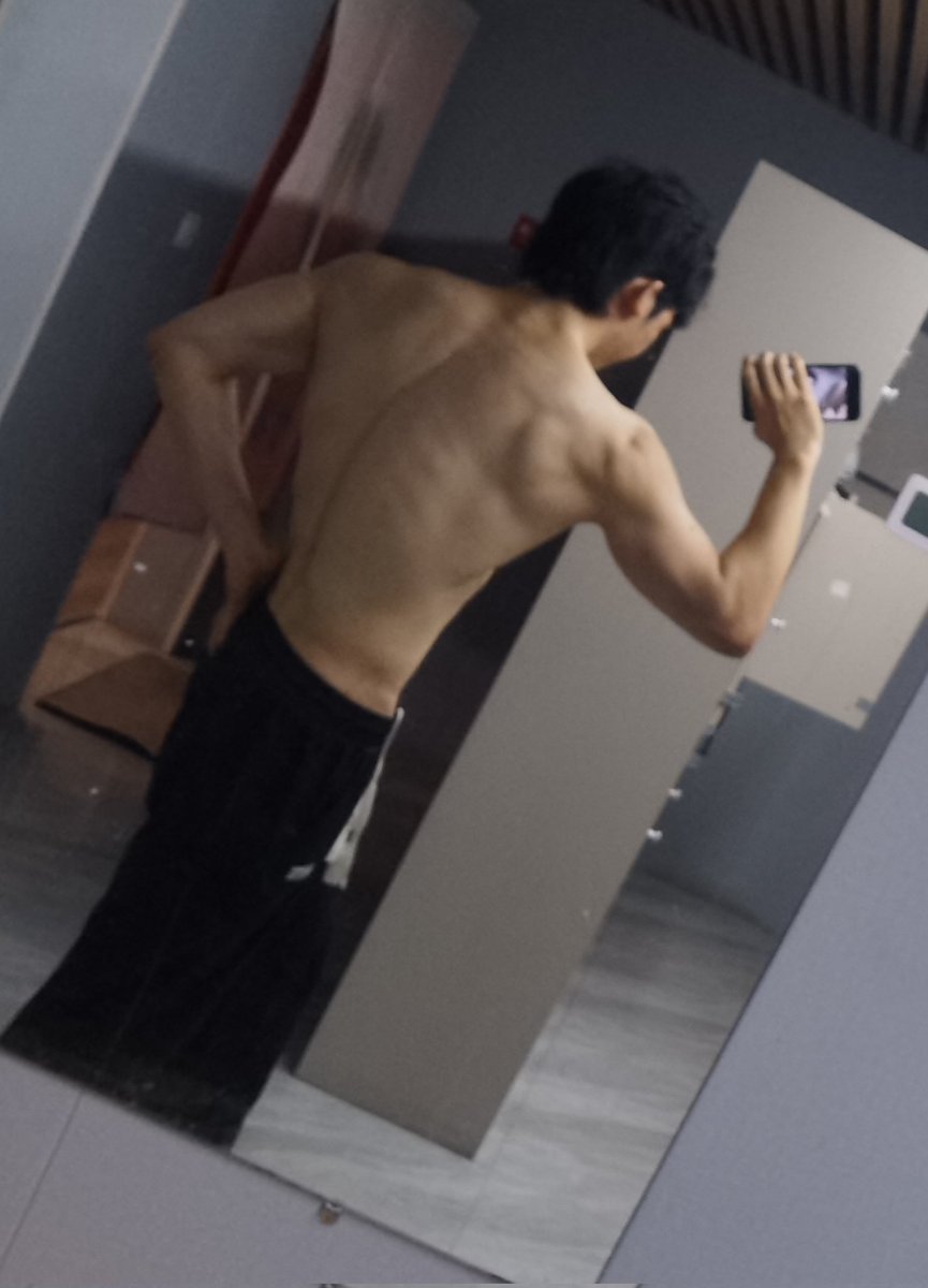 Shaw0924's tweet photo. #男妈妈 #双开门 #daddy
已欠不练 https://t.co/huvO6HxzR8
