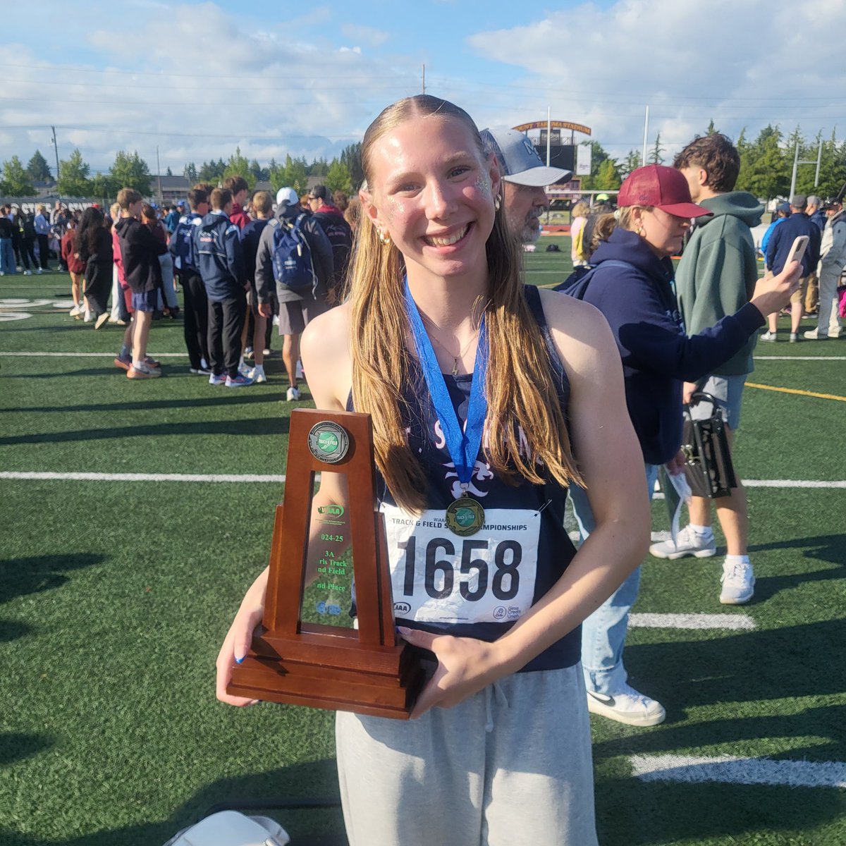 Dan Figueira (@dfigs6) on Twitter photo Freshman Kira Ritter had a stellar first trip to STATE! She qualified and hits PRs in both the 200 and 400 meters and was part of the STATE championship 4x400 relay team that set a new STATE record! Congrats Kira! <a href="/MtSpoTF/">Mt. Spokane Track & Field</a> <a href="/MtSpokaneHS/">Mt. Spokane HS</a> Freshman Kira Ritter had a stellar first trip to STATE! She qualified and hits PRs in both the 200 and 400 meters and was part of the STATE championship 4x400 relay team that set a new STATE record! Congrats Kira! <a href="/MtSpoTF/">Mt. Spokane Track & Field</a> <a href="/MtSpokaneHS/">Mt. Spokane HS</a>