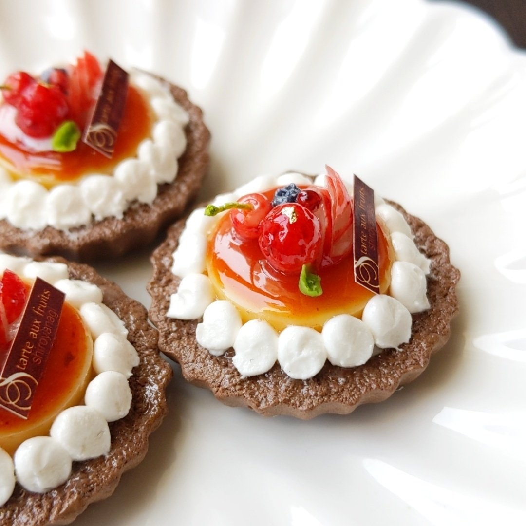 shiro_tetu_'s tweet image. 【お知らせ】
6月2日（月）21時より新作の販売を行います。
今回はどうぶつケーキマグネットがギャラリーに初登場です🐻

半年ぶりの販売となりますが、沢山新作をご用意したのでどうぞ覗いてみてください💫
よろしくお願いします。

minne.com/@shiroyanagi