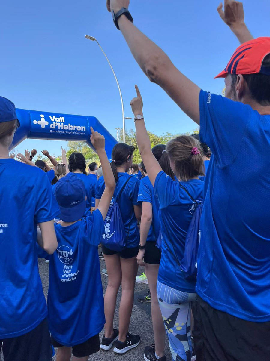 Andreea Ciudin (@andreeaciudin1) on Twitter photo Ambiente familiar en la cursa <a href="/vallhebron/">Vall d'Hebron</a> 70 años Por muchos mas, haciendo camino juntos! Ambiente familiar en la cursa <a href="/vallhebron/">Vall d'Hebron</a> 70 años Por muchos mas, haciendo camino juntos!