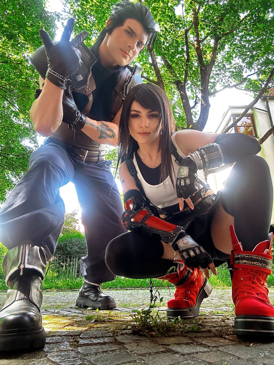 pinkygainz's tweet image. You better not mess with the backwater kids 👊🏼
#zackfair #tifalockhart
