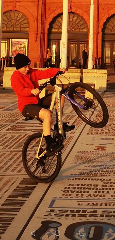 Stolen Bike: A Correro - Luna24 has been reported as stolen from Blackpool, FY3 #bikestolen