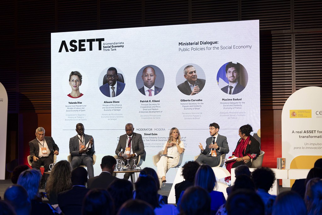 CEPES2's tweet photo. #ForoASETT2025 reúne a +500 personas de +40 países🌍comprometidas con la #EconomíaSocial
¡Gracias a los que habéis hecho posible este inolvidable encuentro!
▶️29/05
➡️https://t.co/WLw1wq3atT
▶️30/05
➡️https://t.co/S18VZ5cqsj
#ASETT #CEPES
#HubEconomíaSocial
#ASETTSocialEconomy https://t.co/XgacUCeTBa